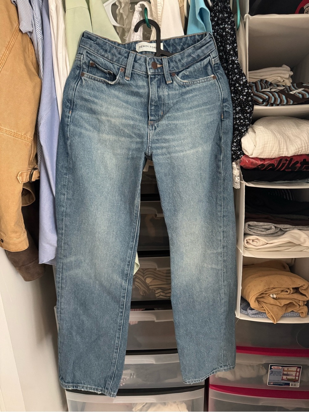 Aritzia Denim Forum-Sadie Relaxed Mid-rise Straight Jean